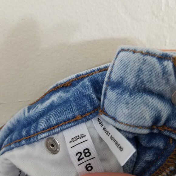 LOFT Boyfriend High Waist Distressed Jeans Blue Size 28/6 - Picture 7 of 8